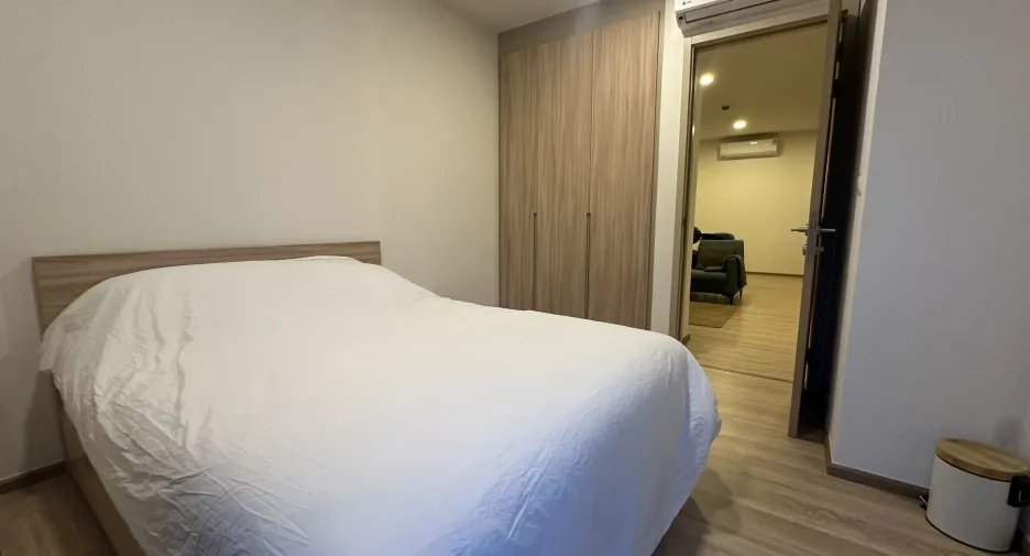 For sale and for rent 3 bedrooms condo in Ratchathewi, Bangkok