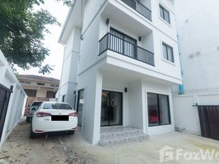 ขาย และ ให้เช่า 3 ห้องนอน บ้านเดี่ยว ใน วัฒนา, กรุงเทพฯ