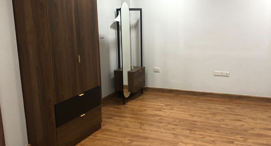 ขาย และ ให้เช่า 3 ห้องนอน บ้านเดี่ยว ใน วัฒนา, กรุงเทพฯ