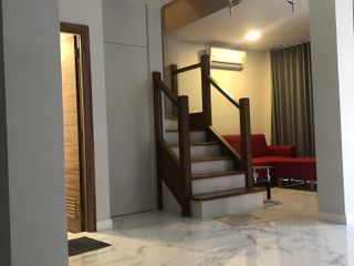 ขาย และ ให้เช่า 3 ห้องนอน บ้านเดี่ยว ใน วัฒนา, กรุงเทพฯ