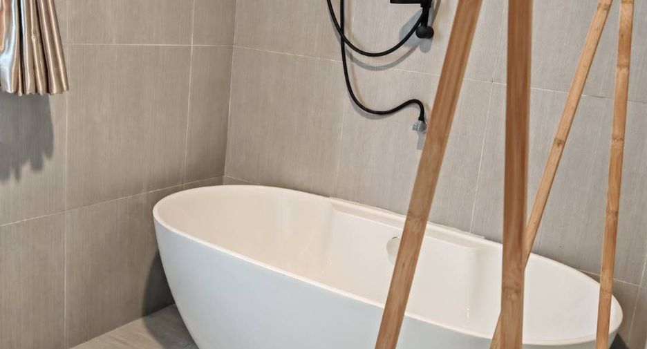 For rent 4 bedrooms villa in Ko Samui, Surat Thani