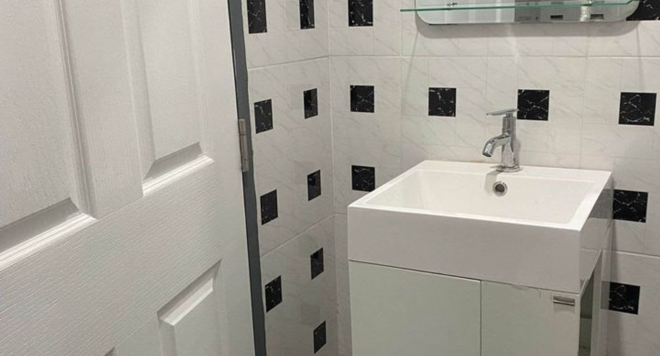 For rent 4 bedrooms townhouse in Ko Samui, Surat Thani