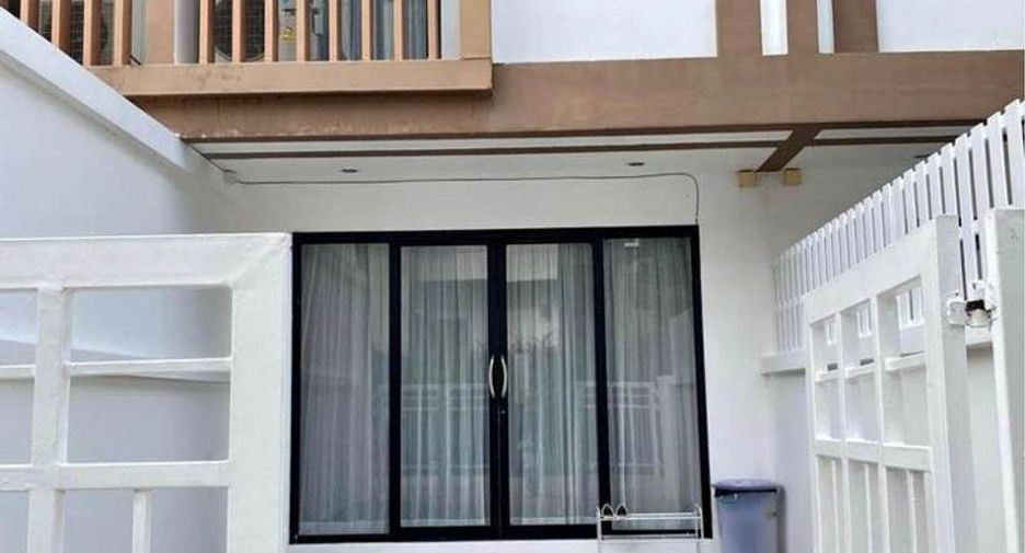For rent 4 bedrooms townhouse in Ko Samui, Surat Thani