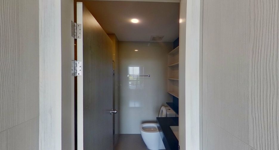 For sale 1 bed condo in Bang Na, Bangkok