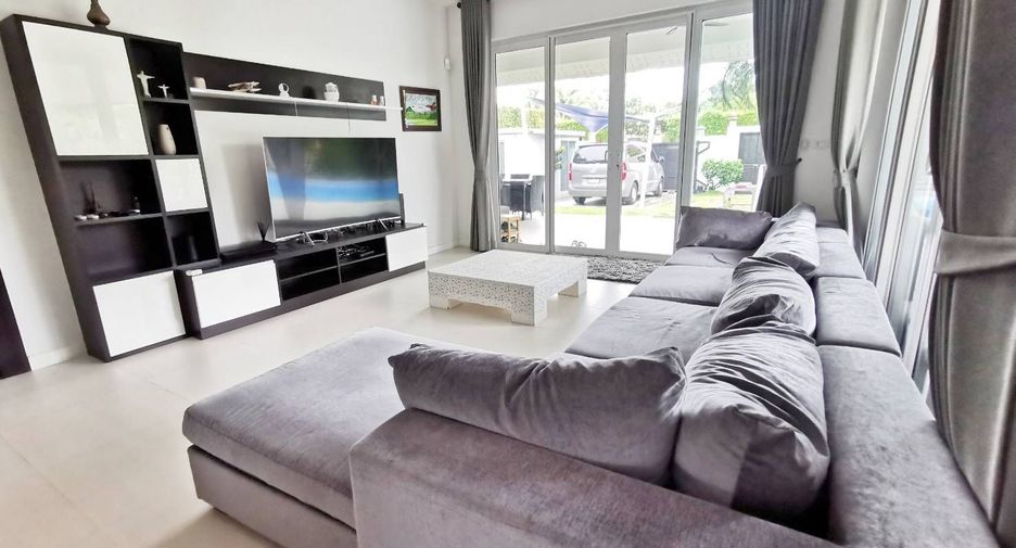 For sale 3 bedrooms villa in Hua Hin, Prachuap Khiri Khan