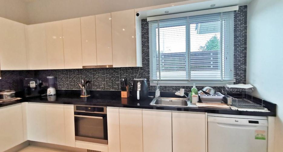 For sale 3 bedrooms villa in Hua Hin, Prachuap Khiri Khan