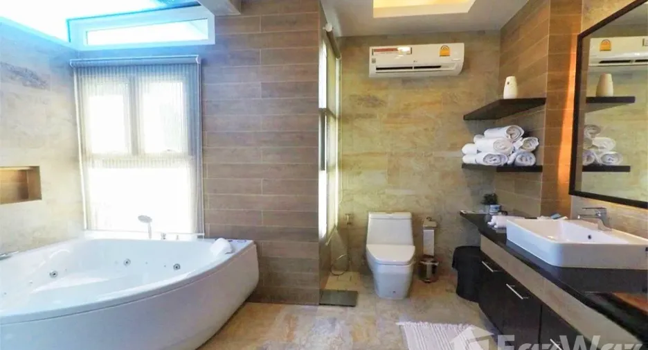For sale 3 bedrooms villa in Hua Hin, Prachuap Khiri Khan