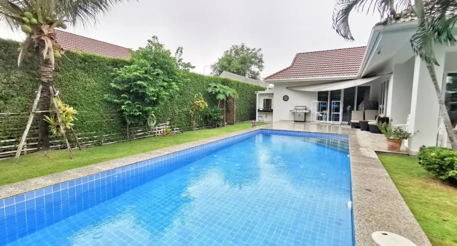 For sale 3 bedrooms villa in Hua Hin, Prachuap Khiri Khan