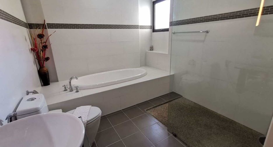 For rent 4 bedrooms house in Ko Samui, Surat Thani