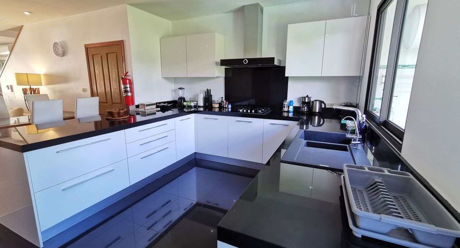 For rent 4 bedrooms house in Ko Samui, Surat Thani