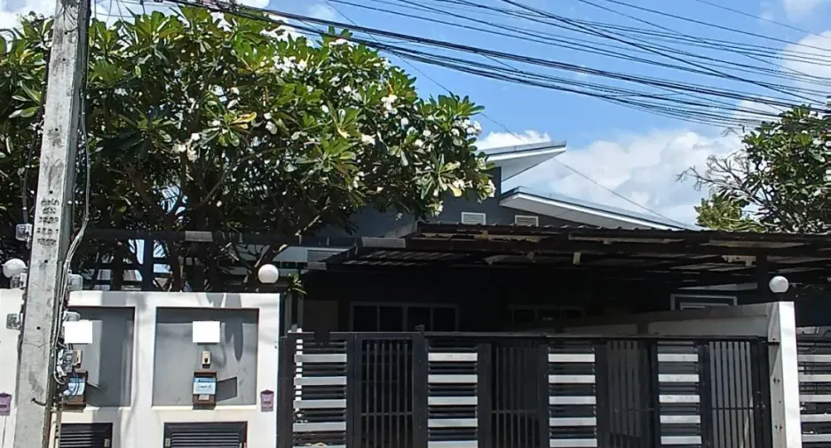 For rent 2 bedrooms house in Mueang Chiang Mai, Chiang Mai