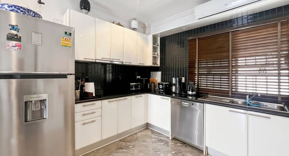 For sale 3 bedrooms villa in Cha Am, Phetchaburi