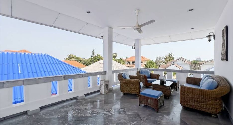 For sale 3 bedrooms villa in Cha Am, Phetchaburi