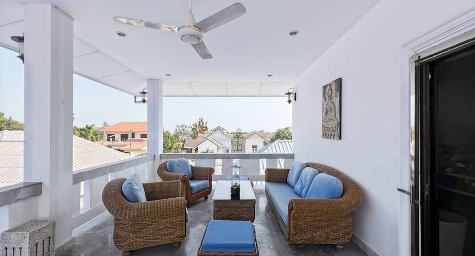 For sale 3 bedrooms villa in Cha Am, Phetchaburi