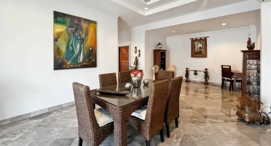 For sale 3 bedrooms villa in Cha Am, Phetchaburi