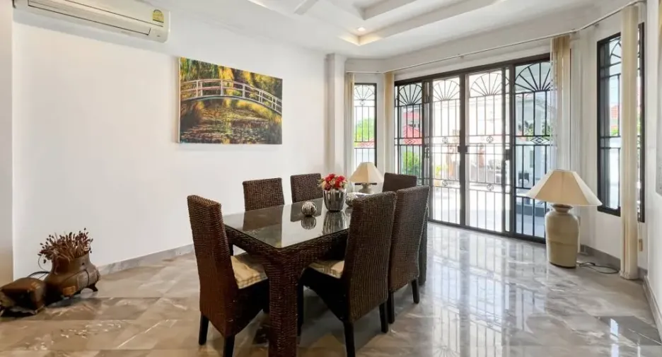 For sale 3 bedrooms villa in Cha Am, Phetchaburi