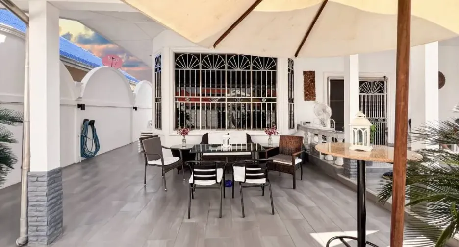 For sale 3 bedrooms villa in Cha Am, Phetchaburi
