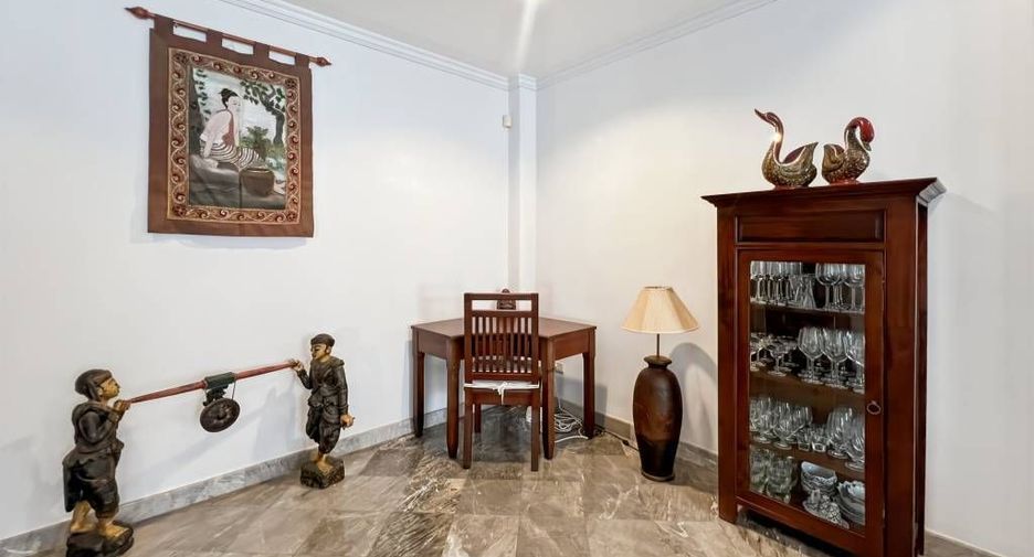 For sale 3 ベッドルーム villa in Cha Am, Phetchaburi