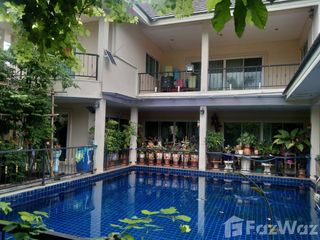 For sale 5 bedrooms house in Bang Khen, Bangkok
