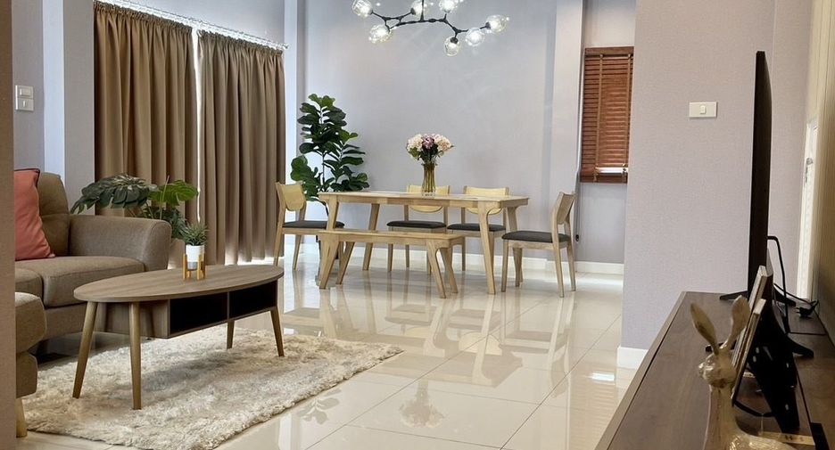 For sale 3 bedrooms house in Saraphi, Chiang Mai