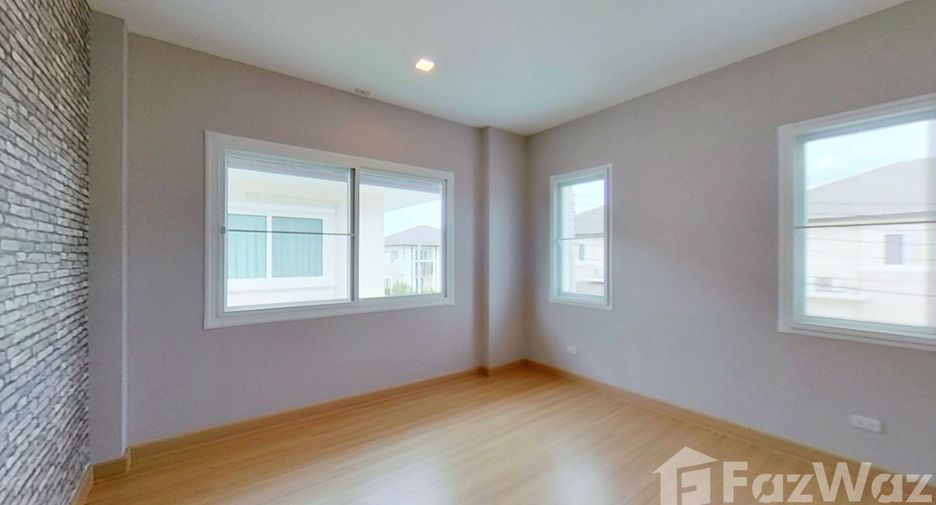 Casa en venta de 4 habitaciones en San Sai, Chiang Mai