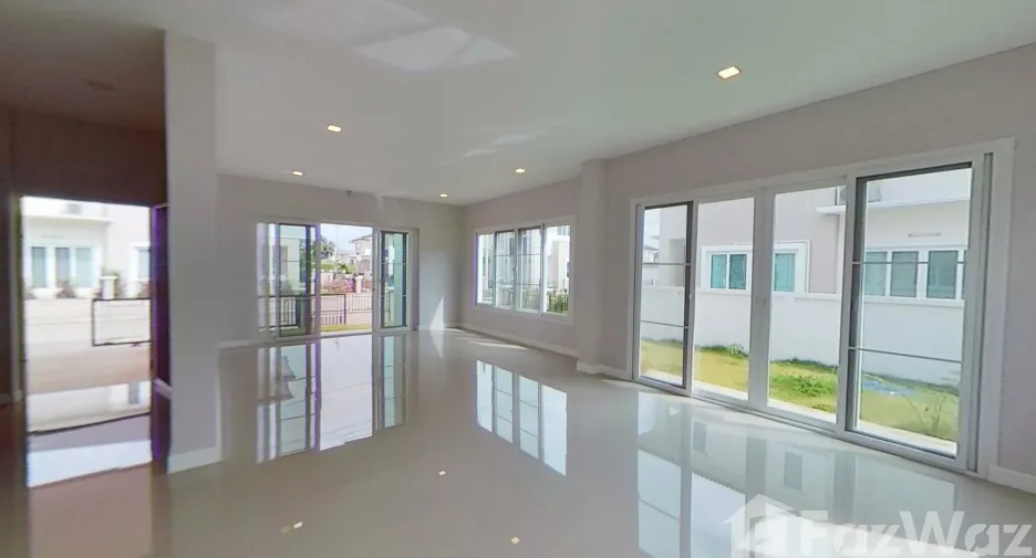 Casa en venta de 4 habitaciones en San Sai, Chiang Mai