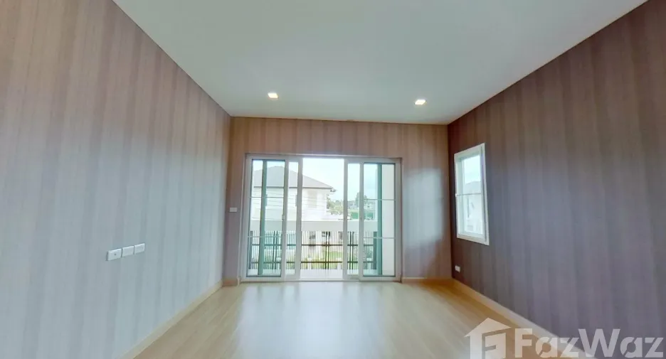 Casa en venta de 4 habitaciones en San Sai, Chiang Mai