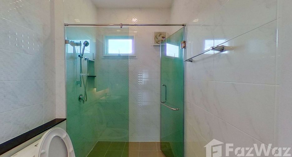 Casa en venta de 4 habitaciones en San Sai, Chiang Mai