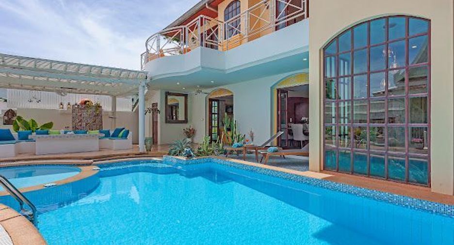 Villa en venta de 6 habitaciones en Bang Lamung, Chonburi