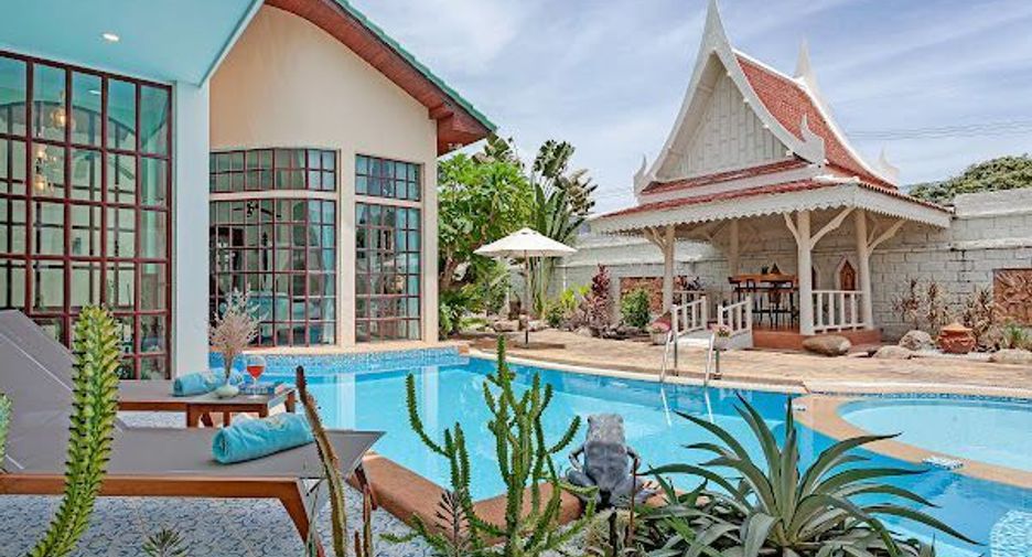Villa en venta de 6 habitaciones en Bang Lamung, Chonburi
