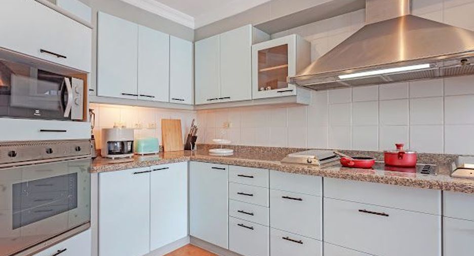Villa en venta de 6 habitaciones en Bang Lamung, Chonburi