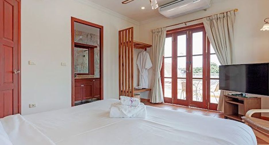 Villa en venta de 6 habitaciones en Bang Lamung, Chonburi