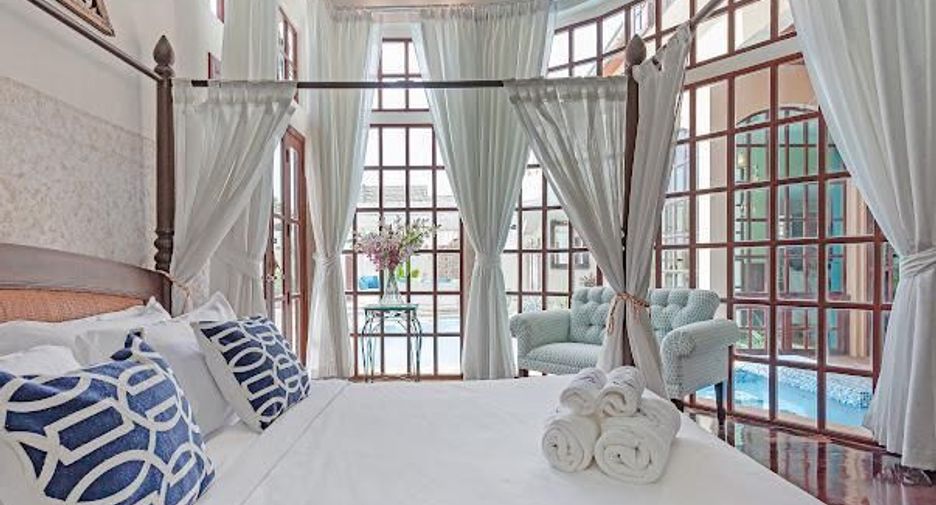 Villa en venta de 6 habitaciones en Bang Lamung, Chonburi