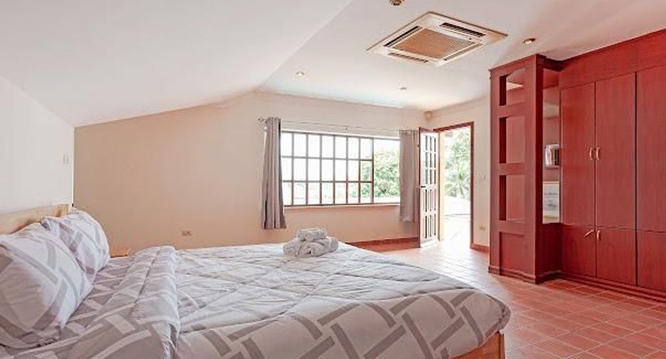 Villa en venta de 6 habitaciones en Bang Lamung, Chonburi