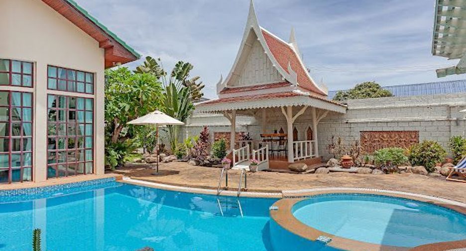 Villa en venta de 6 habitaciones en Bang Lamung, Chonburi