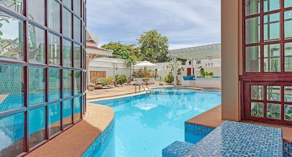 Villa en venta de 6 habitaciones en Bang Lamung, Chonburi