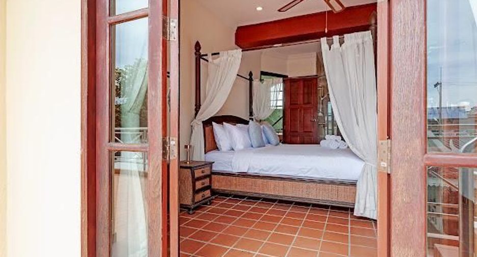 Villa en venta de 6 habitaciones en Bang Lamung, Chonburi