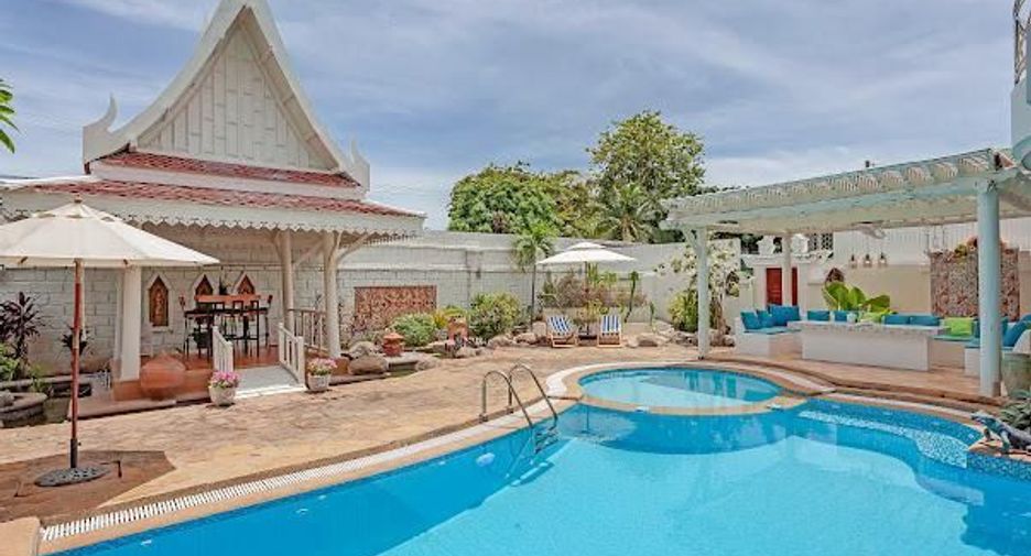Villa en venta de 6 habitaciones en Bang Lamung, Chonburi