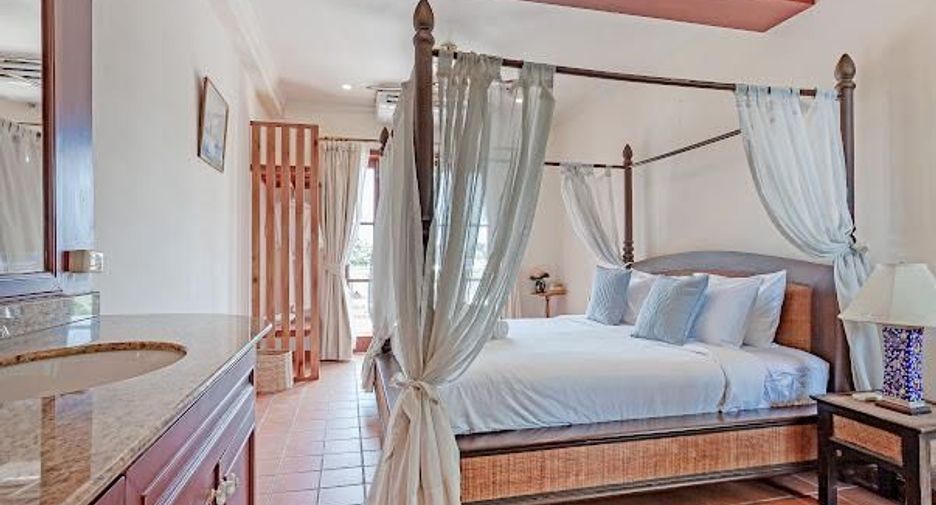 Villa en venta de 6 habitaciones en Bang Lamung, Chonburi