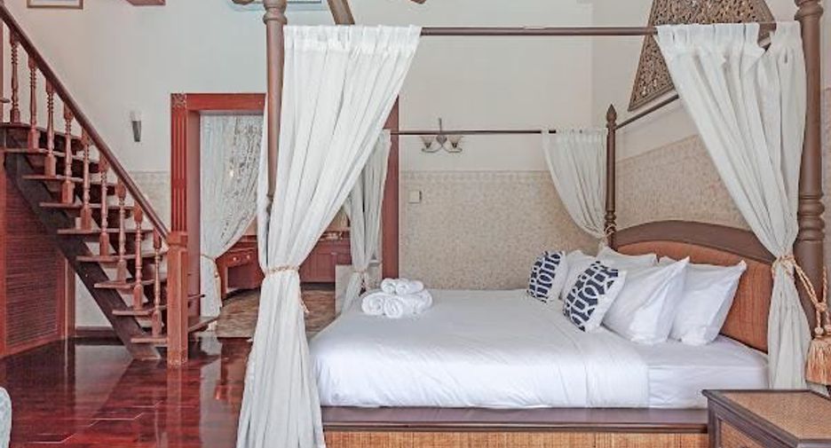 Villa en venta de 6 habitaciones en Bang Lamung, Chonburi