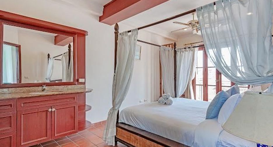 Villa en venta de 6 habitaciones en Bang Lamung, Chonburi