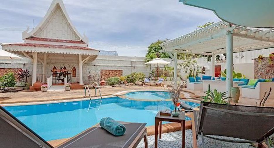 Villa en venta de 6 habitaciones en Bang Lamung, Chonburi