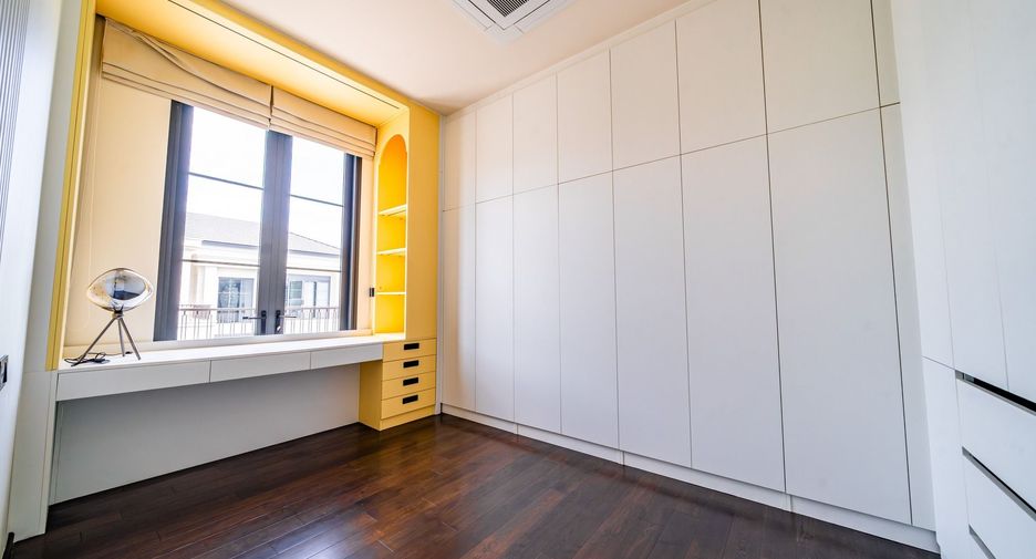 Haus zum Kauf mit 5 Zimmer in Bang Lamung, Chonburi