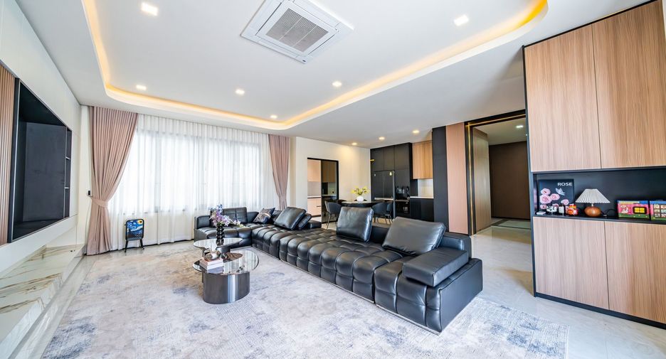 Haus zum Kauf mit 5 Zimmer in Bang Lamung, Chonburi