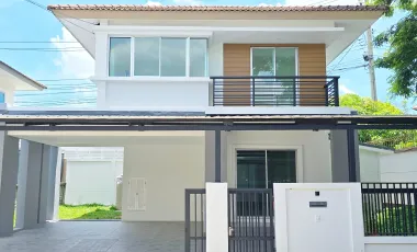 For sale 4 bedrooms house in Bang Phli, Samut Prakan