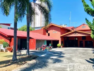Продажа 4 спальни дом в Mueang Chiang Mai, Чианг Маи