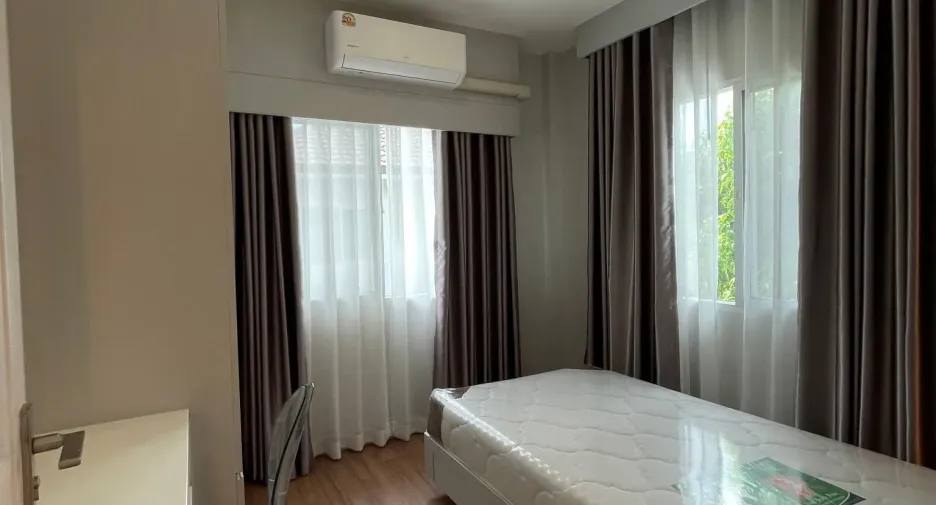 Haus zur Miete mit 3 Zimmer in San Kamphaeng, Chiang Mai