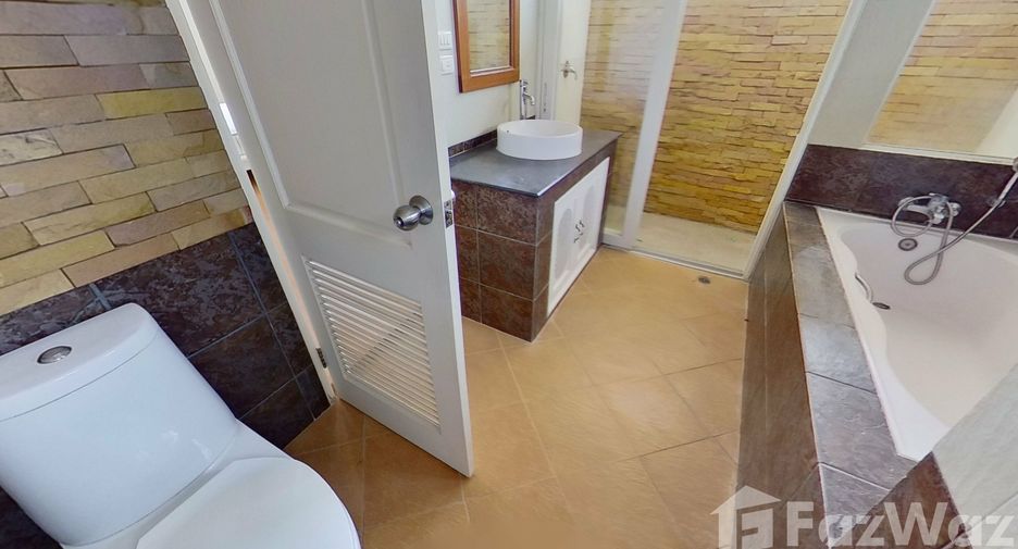 For sale 4 bedrooms house in Hang Dong, Chiang Mai