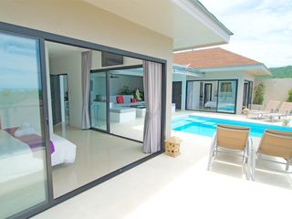 For sale 4 bedrooms villa in Ko Samui, Surat Thani