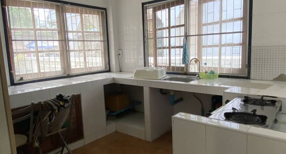 Casa en alquiler de 3 habitaciones en Cha Am, Phetchaburi